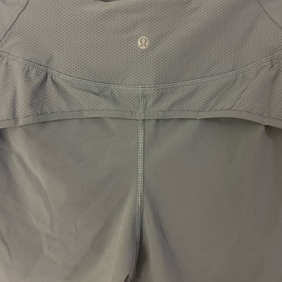 Lululemon Run Off Route High Rise Short 4" Size 4 - Picture 5 of 6